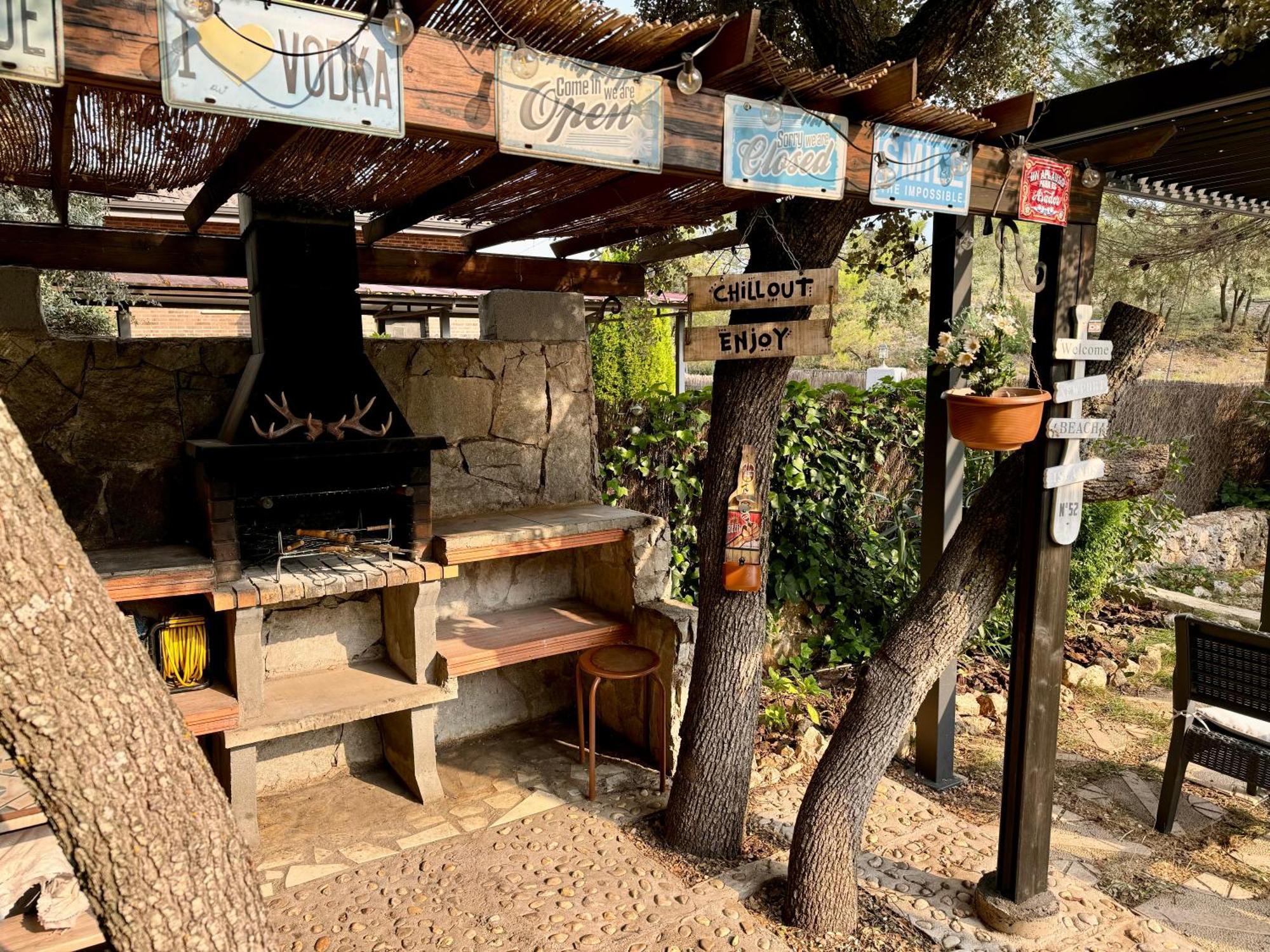 Desconexion Y Paz, Cabana En La Sierra Albalate De Zorita Exteriör bild